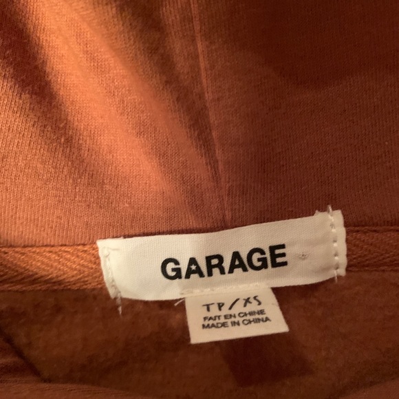 Garage hoodie with ties at the bottom - Picture 4 of 4